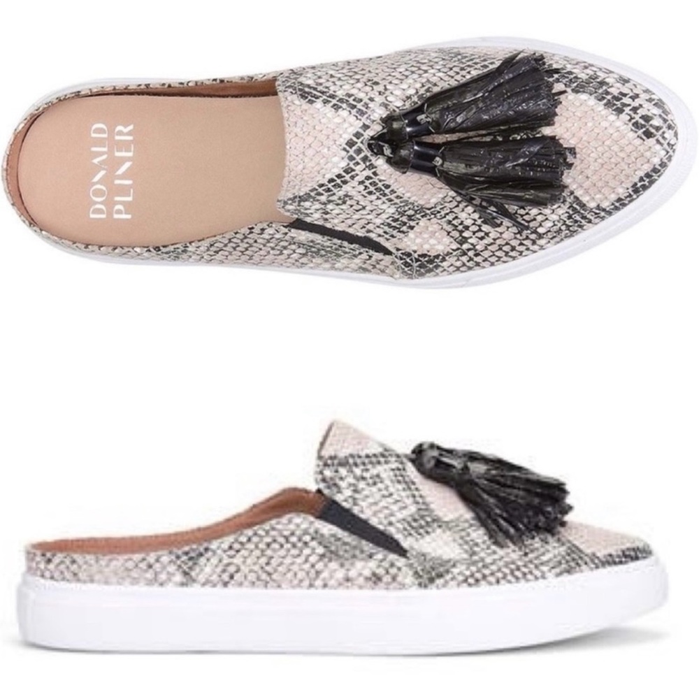 Donald Pliner Pauly snake skin mule shoe
